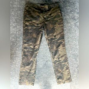 Banana republic camo pants - 34x32